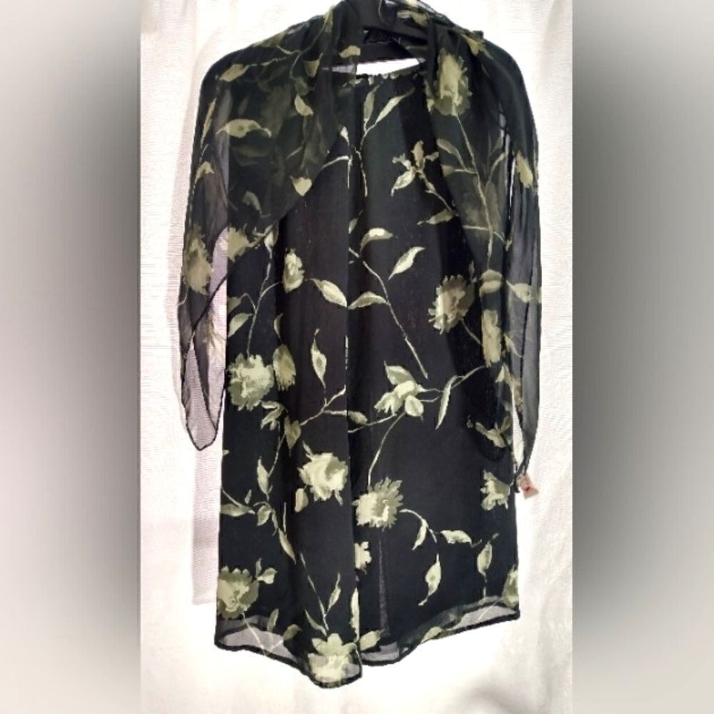 Mondi Floral Skirt & Square Scarf Rolled Hem Sheer Lined